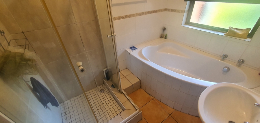 3 Bedroom Property for Sale in Mossel Bay Central Western Cape